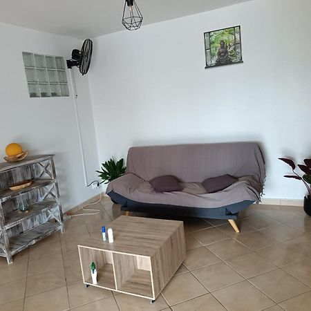 Chez Kelly Et Nicolas, Le Paradis De Sofaia Sainte-Rose Exterior foto